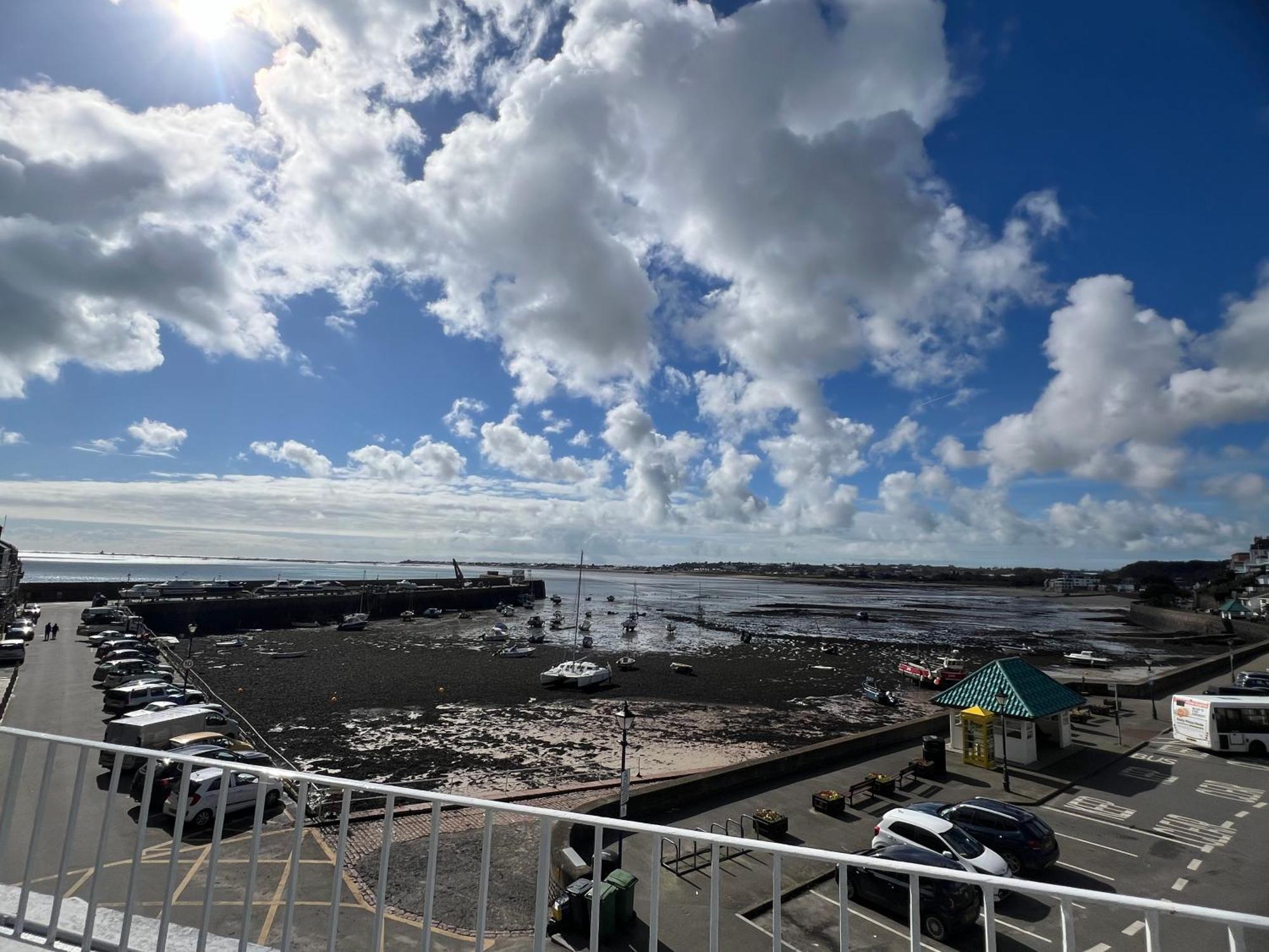 Seascale Hotel & Restaurant Gorey Buitenkant foto